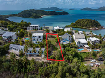 56 Harbour Ave, Shute Harbour, QLD, 4802