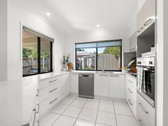 14 Owen Street, Wellington Point, QLD, 4160