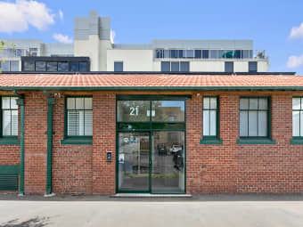 U109/21 Moreland St