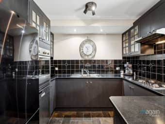 2/2 Sunglo Court, Teringie, SA, 5072