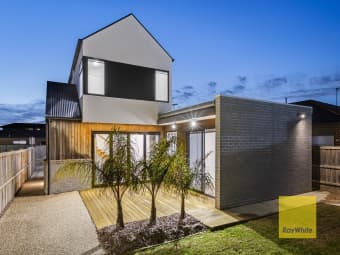 21 Havant Circuit, Charlemont, VIC, 3217