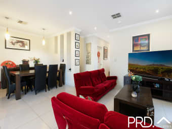 17A Edinburgh Drive, Revesby Heights, NSW, 2212