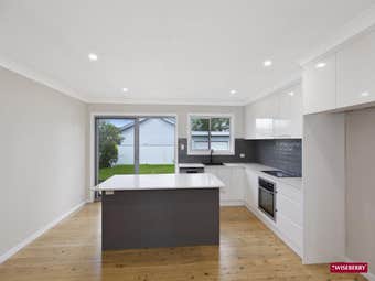 77 Pozieres Avenue, Umina Beach, NSW, 2257