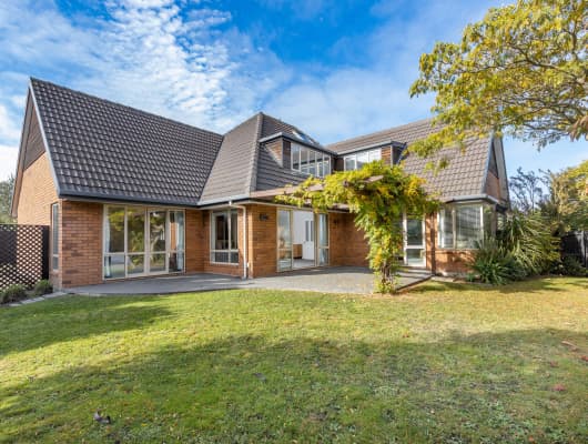 6 Courtfield Cl, Parklands, Canterbury