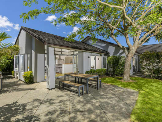 5 Steamer Place, Greenhithe, Auckland