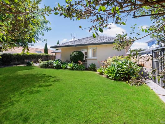 16 Wiltshire Place, Somerville, Auckland
