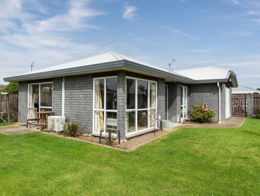 17 Honeysuckle Place, Northcote, Canterbury