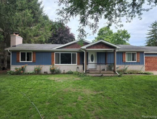 7376 Lakeshore Road, Sanilac County, MI, 48450
