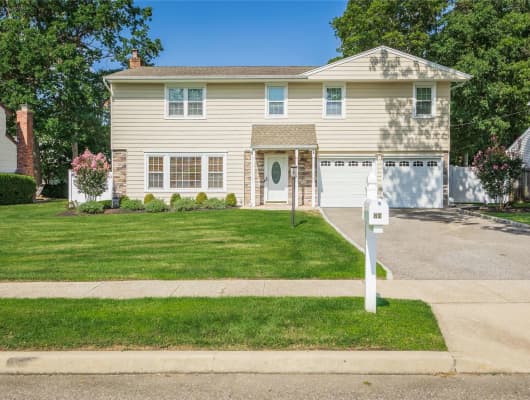 76 Bobann Drive, Nesconset, NY, 11767