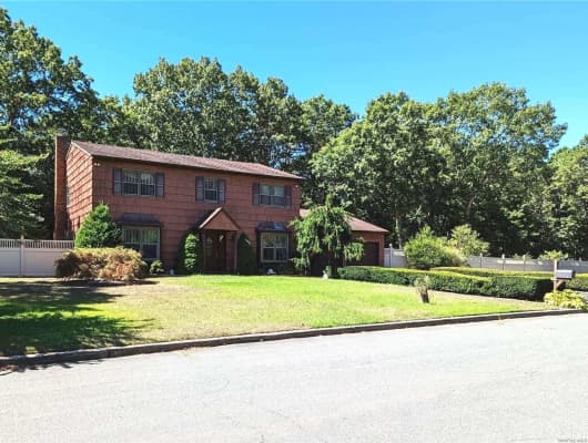 1 Mark Lane, Lake Ronkonkoma, NY, 11767