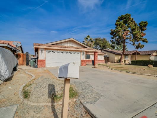 1716 Maurice Ave, Bakersfield, CA, 93304