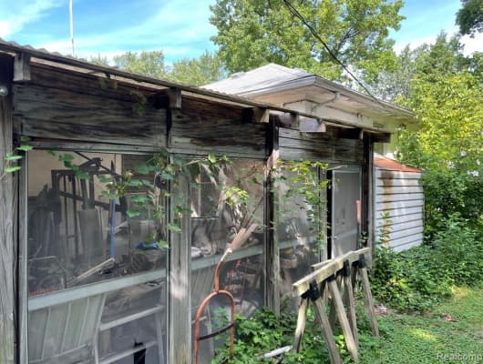 150 Wilson Avenue, Clawson, MI, 48017