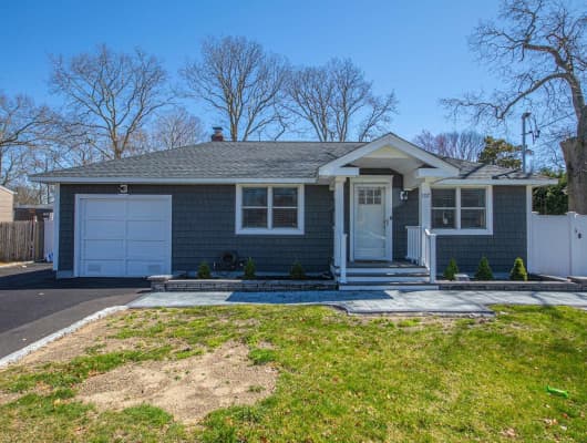 107 Phyllis Dr, East Patchogue, NY, 11772