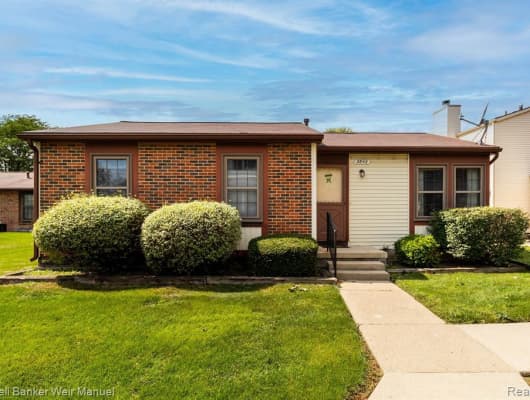 2842 Roundtree Drive, Troy, MI, 48083