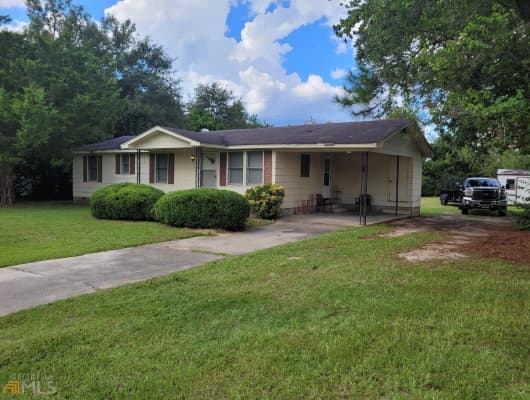 812 Central Avenue, Metter, GA, 30439