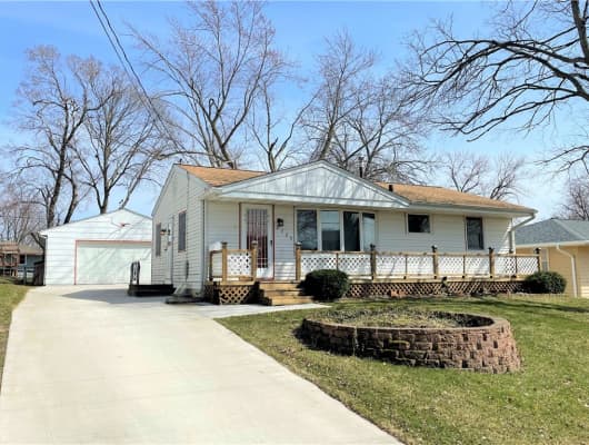 2725 East 40th Street, Des Moines, IA, 50317