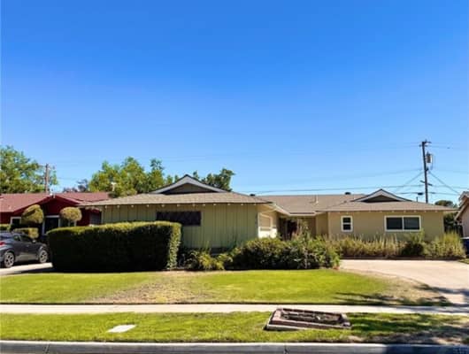 3516 East Saginaw Way, Fresno, CA, 93726