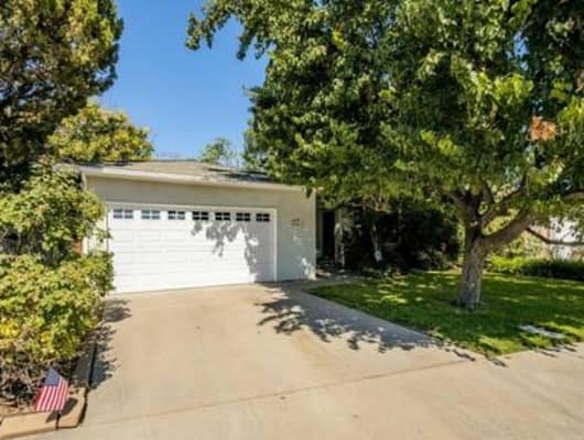 15427 West B Street, Kerman, CA, 93630