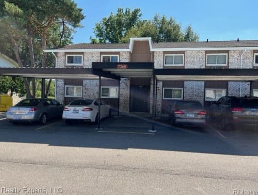 2/7360 Woodview Street, Westland, MI, 48185