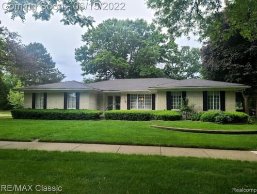 1803 Smallbrook Drive, Troy, MI, 48085