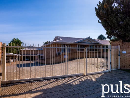 22/2 Pinewood Avenue, Kardinya, WA, 6163