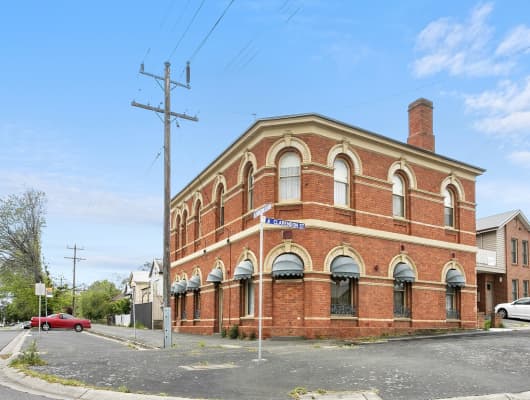 2/402 Doveton Street, Soldiers Hill, VIC, 3350
