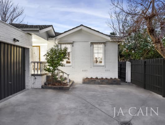 2/42 Hopetoun Avenue, Canterbury, VIC, 3126