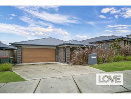 1 Castaway Crescent, Teralba, NSW, 2284