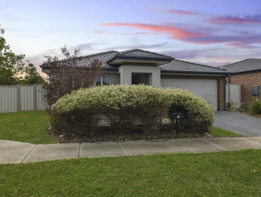 19 Riverina Blvd, Brookfield, VIC, 3338