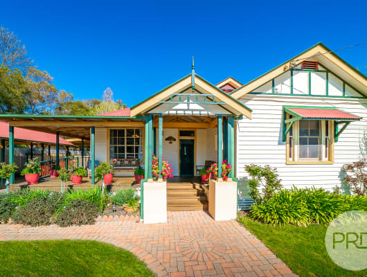 164 Edward Street Wagga Wagga Nsw 2650 House Sold On 15 Nov 2020 Ratemyagent