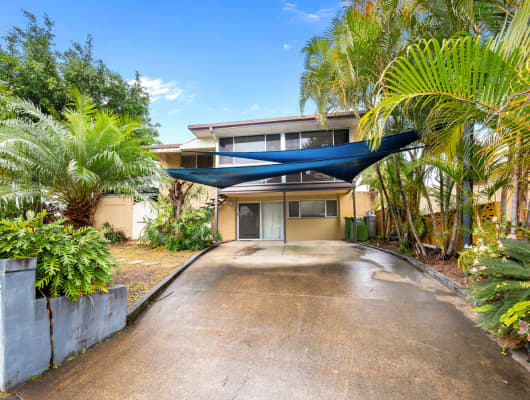 16 Caroline Ave, Southport, QLD, 4215