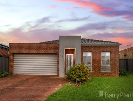 32 Lakewood Blvd, Melton, VIC, 3337