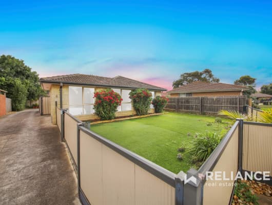 7 clyde court werribee shop