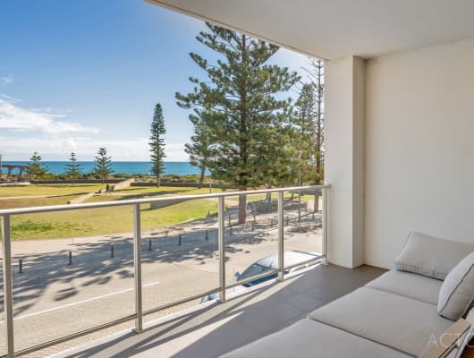 16/150 Boardwalk Boulevard, Halls Head, WA, 6210
