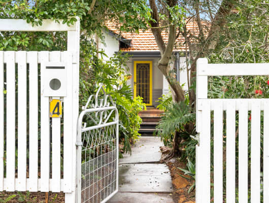 4 Snook Crescent, Hilton, WA, 6163