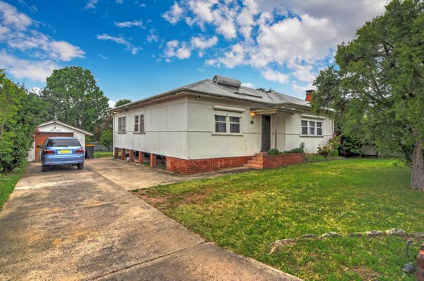 3 Reviews For Karl Poulton At Professionals Nowra Clyde Poulton Real Estate Ratemyagent