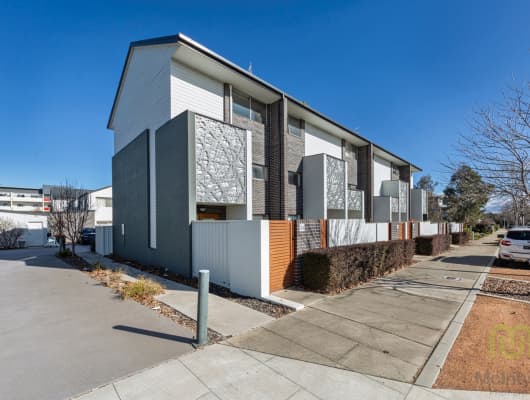 34/2 Clare Burton Crescent, Franklin, ACT, 2913