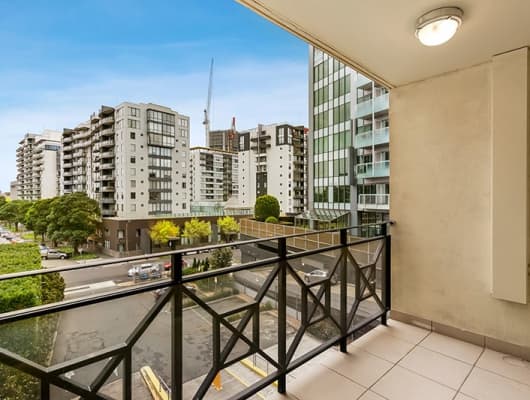 9 Property Listings For David Li At Gross Waddell Residential Ratemyagent