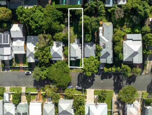 22 Sixth Ave, Windsor, QLD, 4030