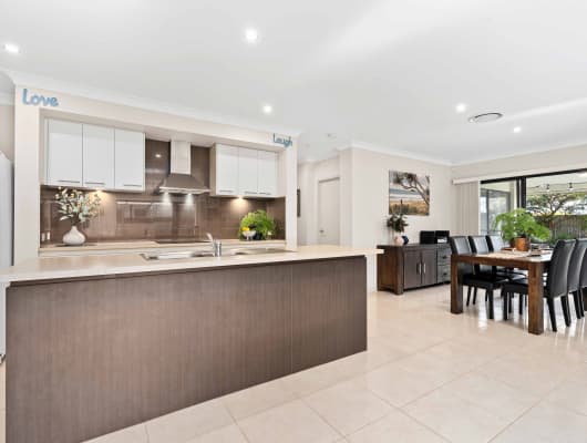 34 Surfrider Place, Mudjimba, QLD, 4564