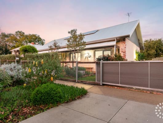 8 Thornett Street, Hilton, WA, 6163