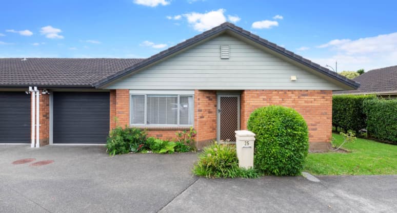 25/1 Piriti Drive, Te Atatu Peninsula, Auckland
