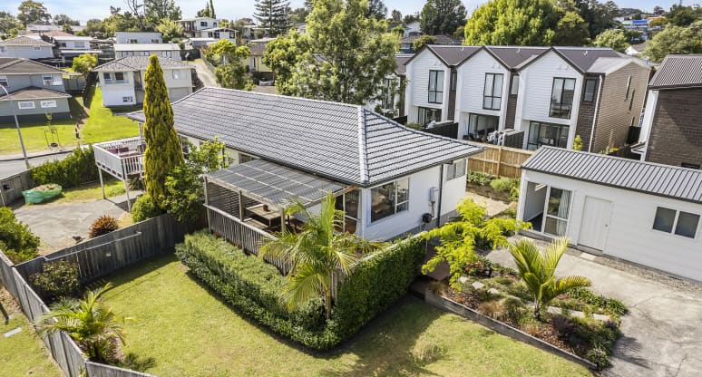2/18 Flaxdale Street, Birkdale, Auckland