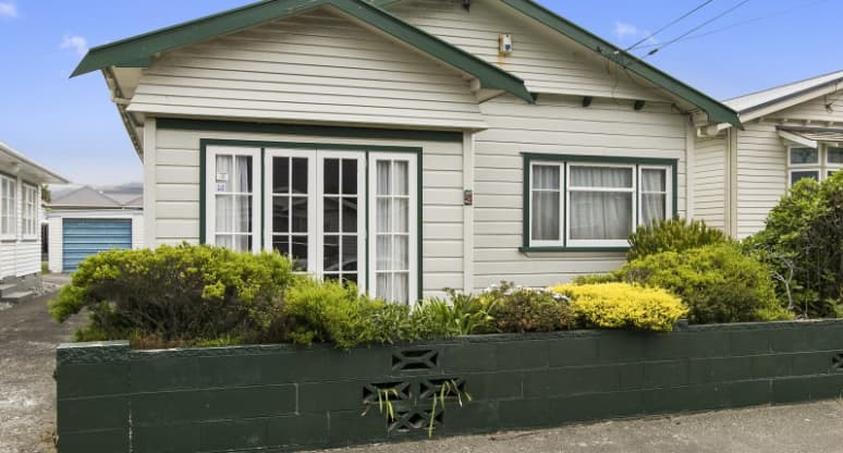 19 Bolton St, Petone, Wellington