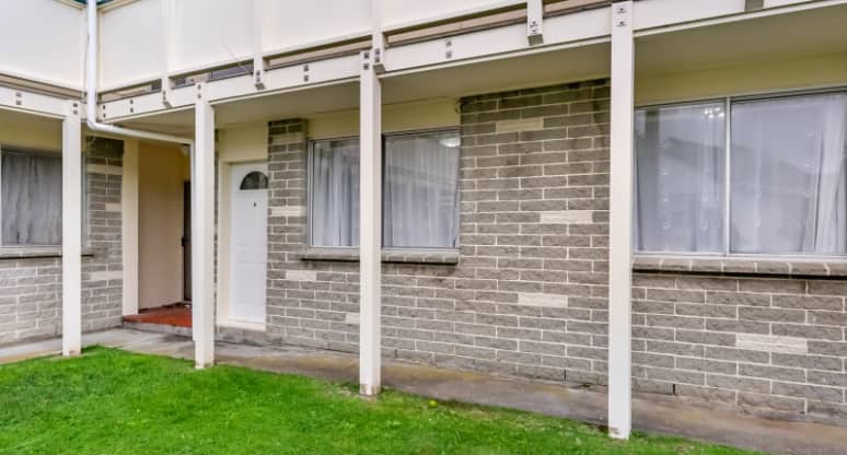 19c Pirie Crescent, Moera, Wellington