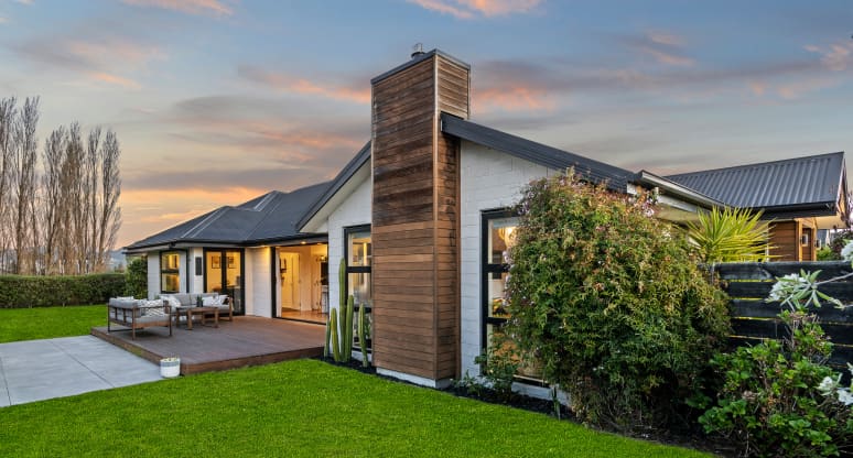 32 Bronco Drive, Aidanfield, Canterbury