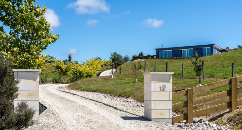 12 Tiro Kina Road, Tasman