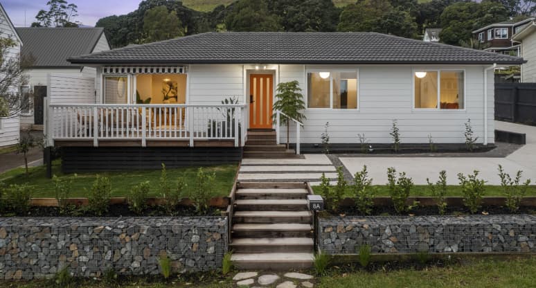 8A Steen Place, Mangere Bridge, Auckland