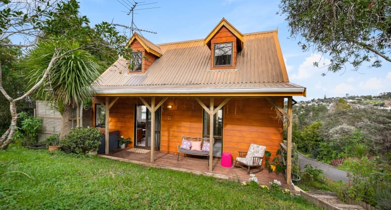 26A Brian Crescent, Stanmore Bay, Auckland