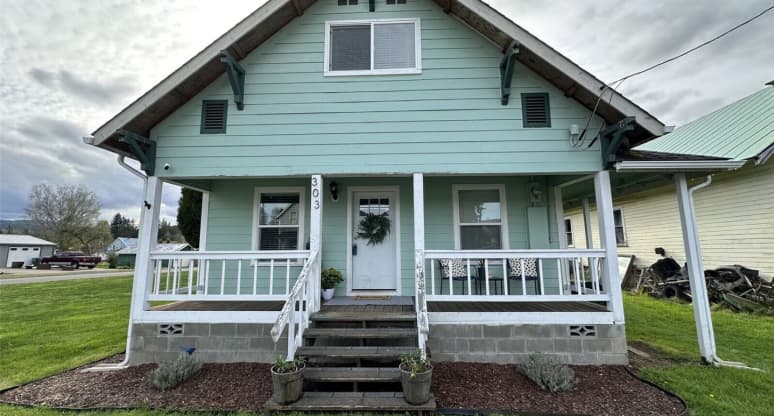 303 Northwest 2nd Street, Pe Ell, WA, 98572